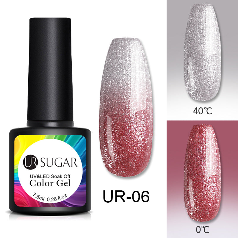 Glitzernder Glitzer-Nagellack mit Temperaturwechsel 