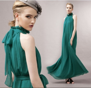 Böhmisches Neckholder-Maxikleid mit Stehkragen und ärmellosem Chiffon