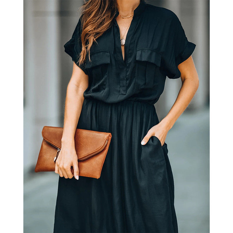 Deep V-neck double pocket dress