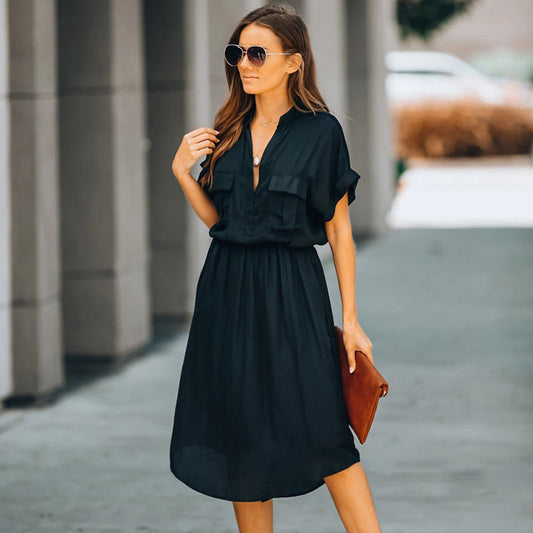 Deep V-neck double pocket dress