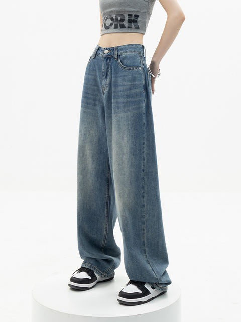 Lockere Jeans mit hoher Taille und geradem Bein und weitem Bein