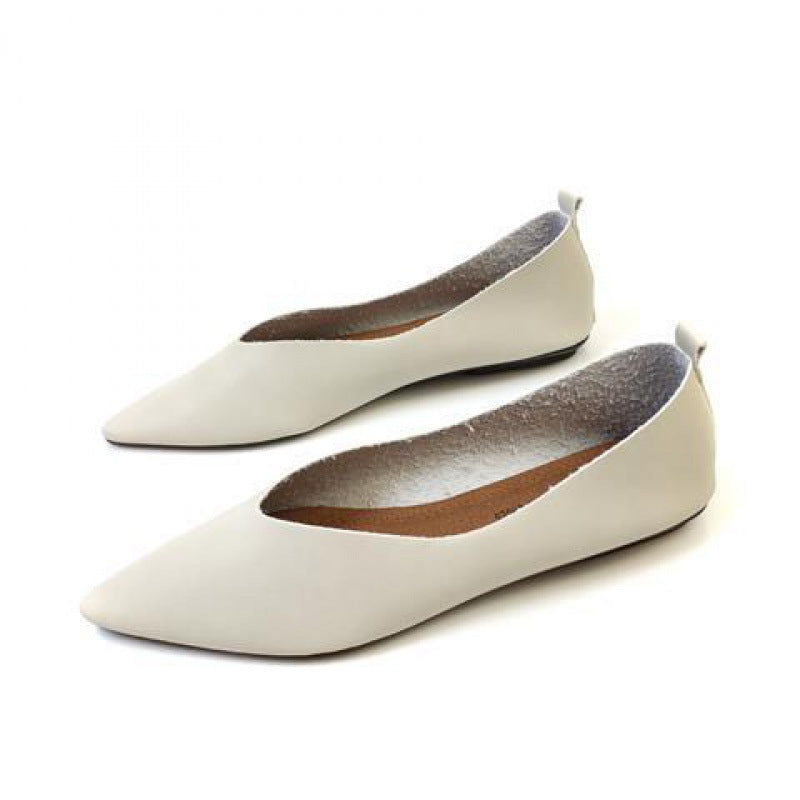 Women's Retro Pointed Shallow Mouth Flat Shoes